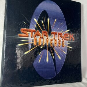 Star Trek Universe Voyager Binder 1997 Paramount Pictures  Newfield  Publication